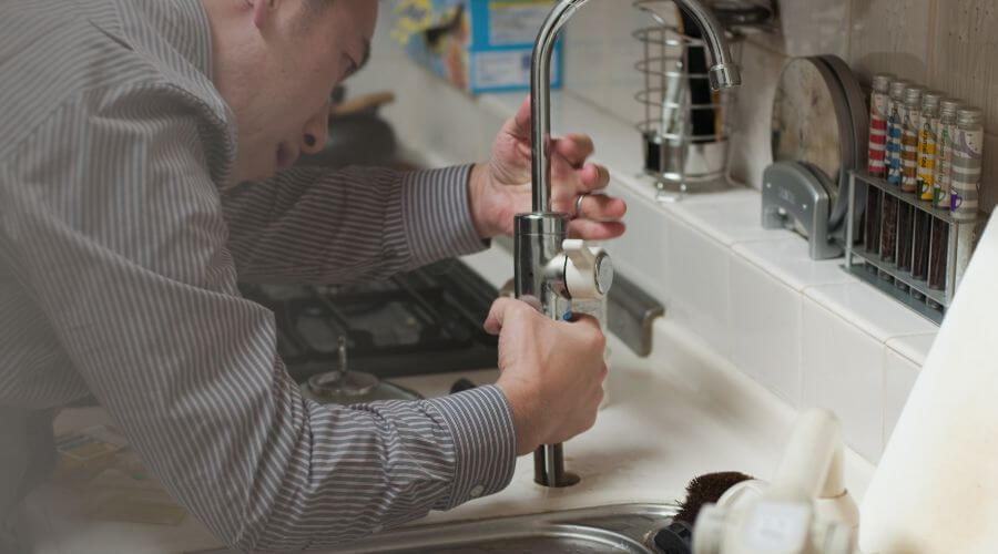 Local water heater installation in Kewanee, IL